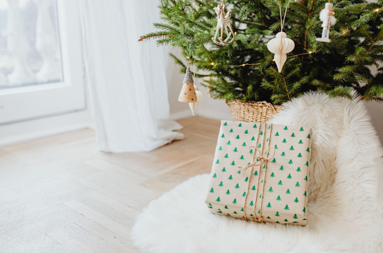 Full Artificial Christmas Trees: Bringing Festive Cheer to Your Home